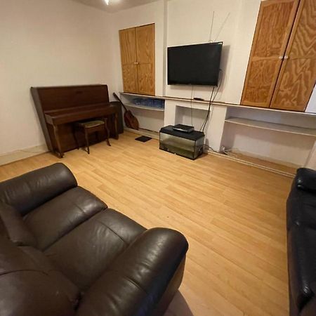 Elmdene Road - Large Room London Eksteriør bilde